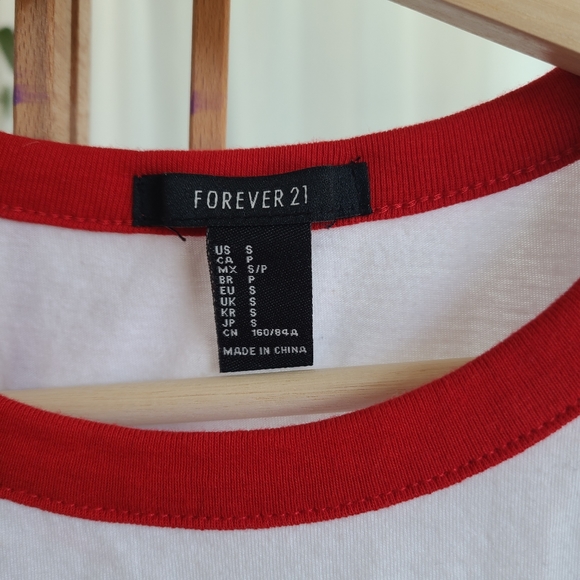 More Love Forever 21 graphic t-shirt crop … - Picture 5 of 8